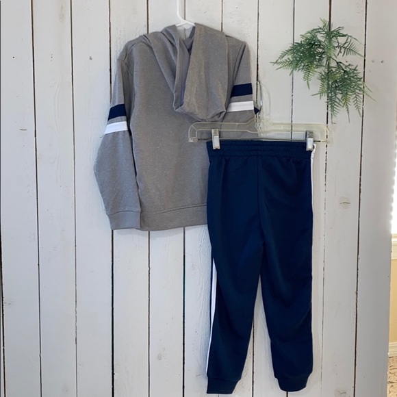 Champions 2-Piece Boys Active - Picture 3 of 7